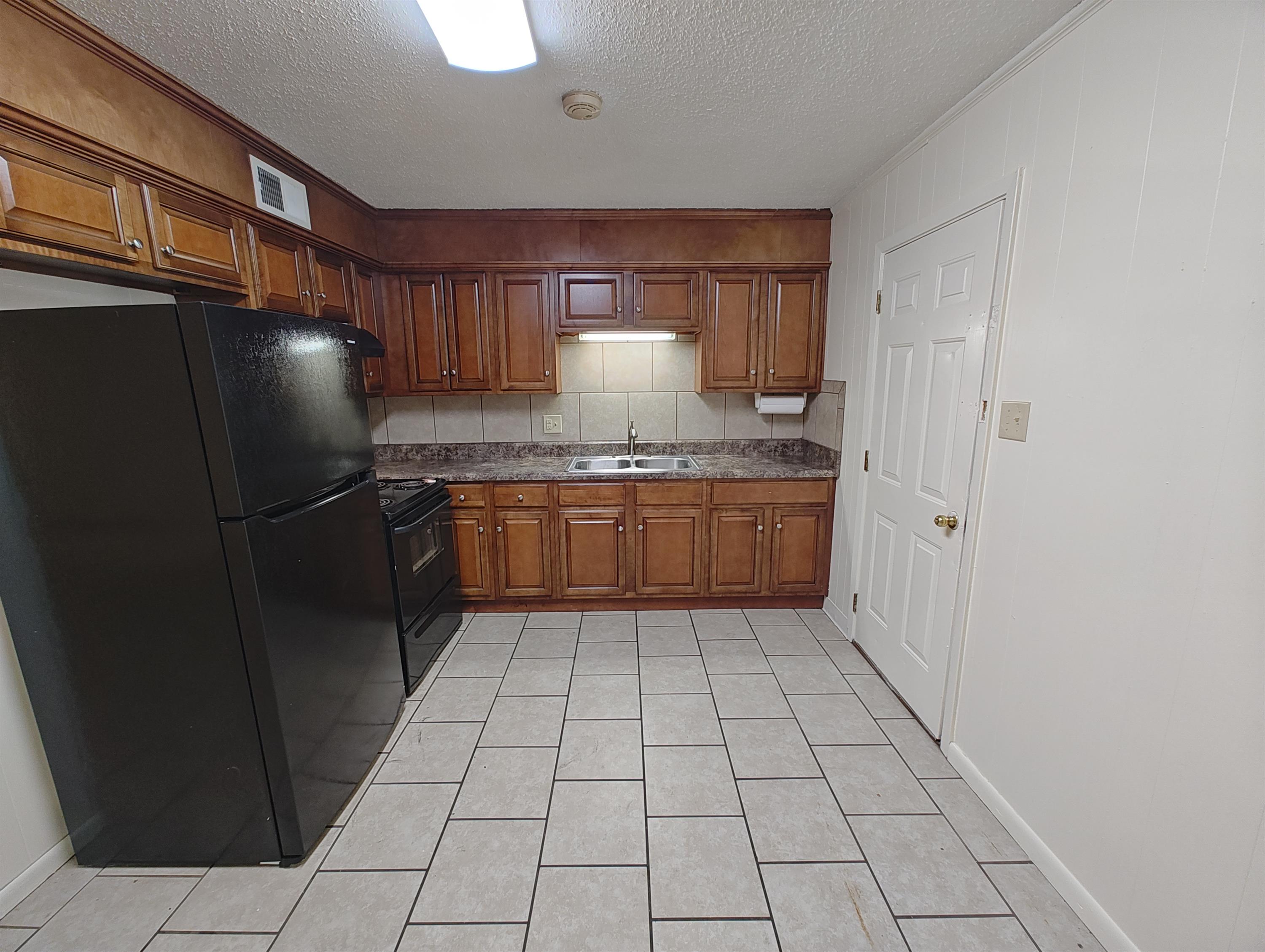 1950 Torreyson Street - D